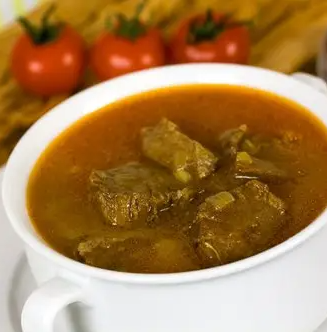شوربة لحم باللحم