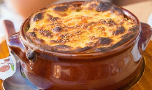 طاجن مكرونه بالبشاميل